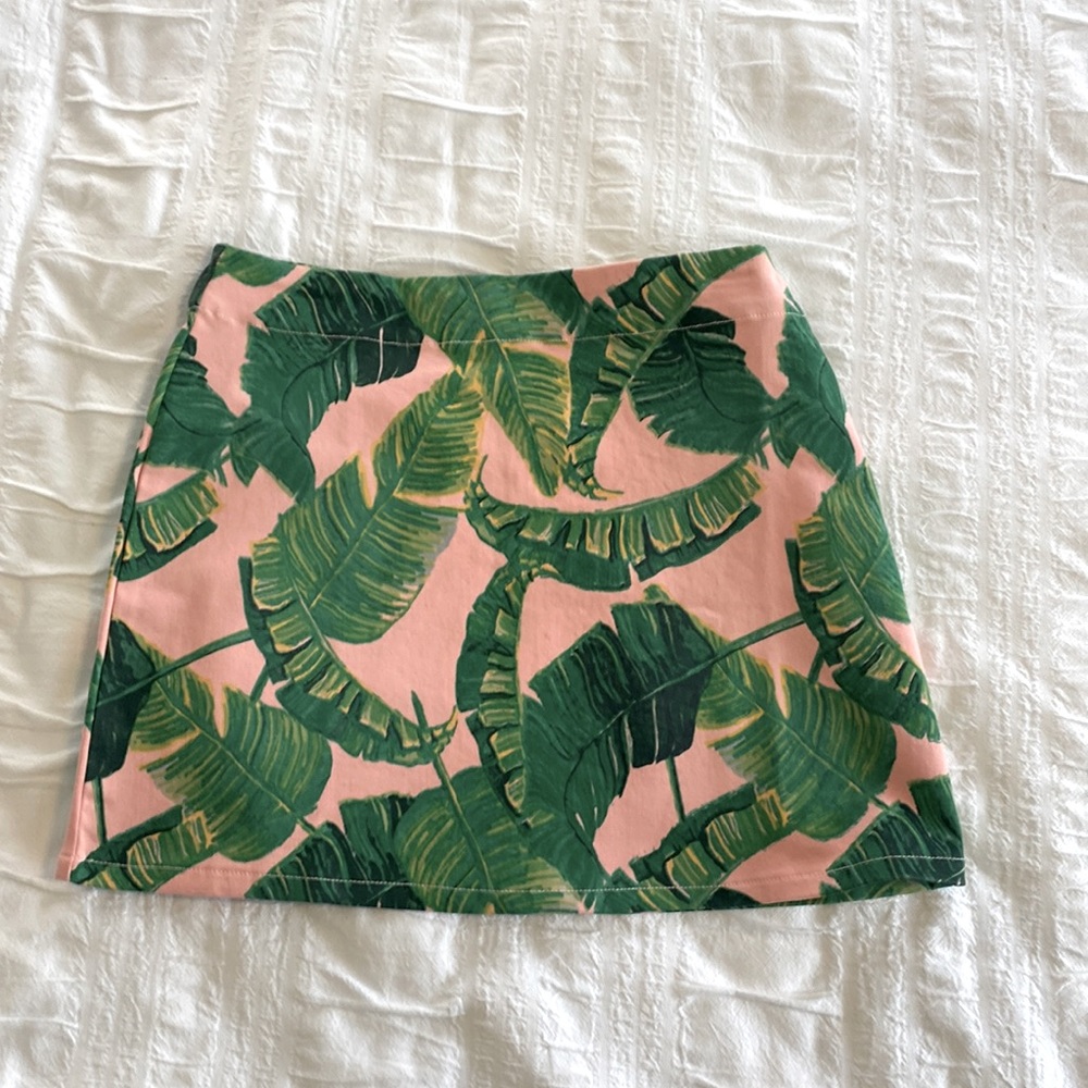 Tropical skirt. Never worn. Judith March size medium. TTS.